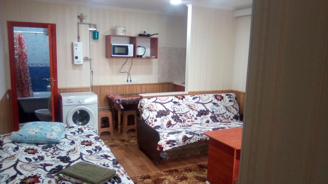 1-Я Слободская, 17А, Угол Проспекта Центрального, 3 Дивана, Wi-Fi, Отдельный Вход. 尼古拉耶夫 外观 照片