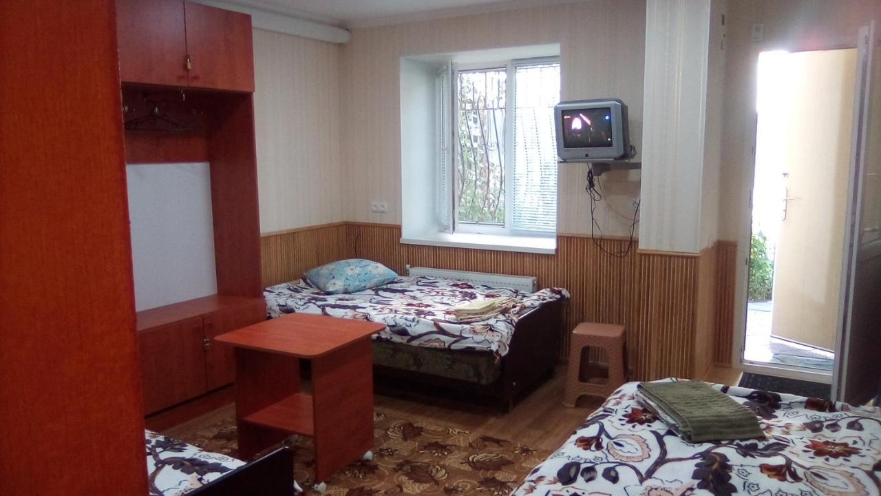 1-Я Слободская, 17А, Угол Проспекта Центрального, 3 Дивана, Wi-Fi, Отдельный Вход. 尼古拉耶夫 外观 照片