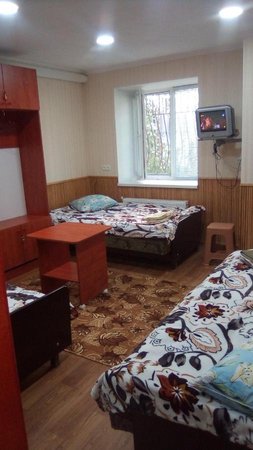 1-Я Слободская, 17А, Угол Проспекта Центрального, 3 Дивана, Wi-Fi, Отдельный Вход. 尼古拉耶夫 外观 照片